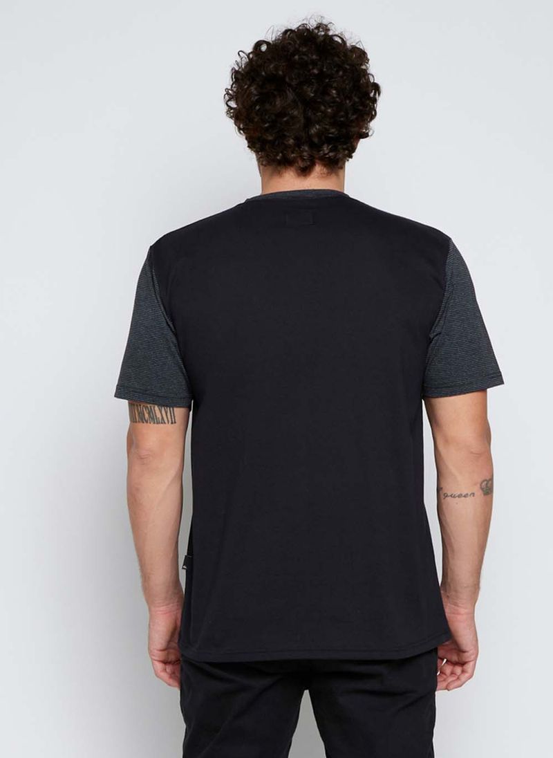 Camiseta-Quiksilver-M-C-Topline-Preto-P