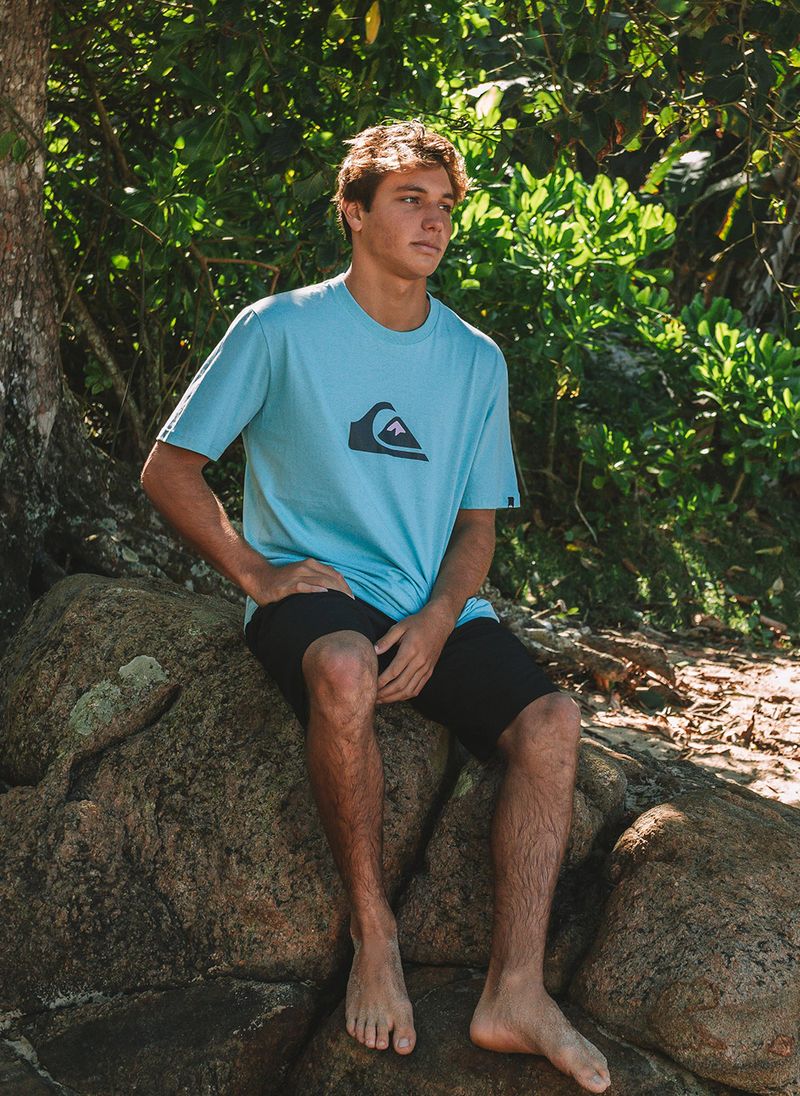 Camiseta-Quiksilver-M-C-Comp-Logo-Colors-Azul-Escuro-AZUL-ESCURO-P