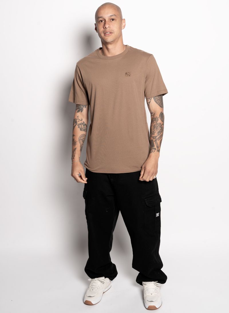Camiseta-Dc-Shoes-M-C-Embroidery-Marrom-GG