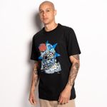 Camiseta-Dc-Shoes-M-C-Smashing-Helmet-Preto-M