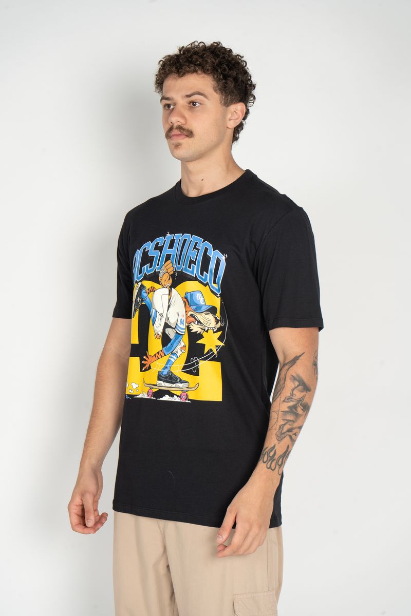 Camiseta--DC-Shoes-M-C-Metallic-Star-Preto-Preto-10