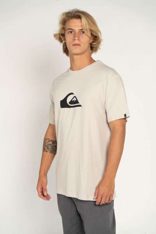 Camiseta Quiksilver M/C Comp Logo Areia