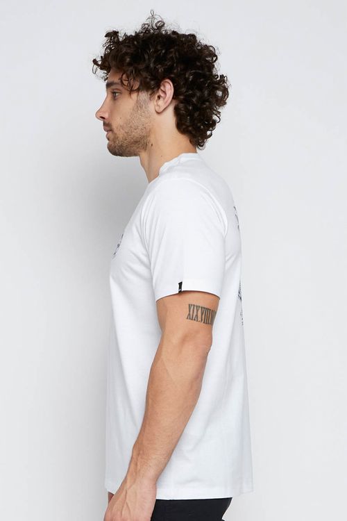 Camiseta Quiksilver M/C Restin And Relaxing Branco